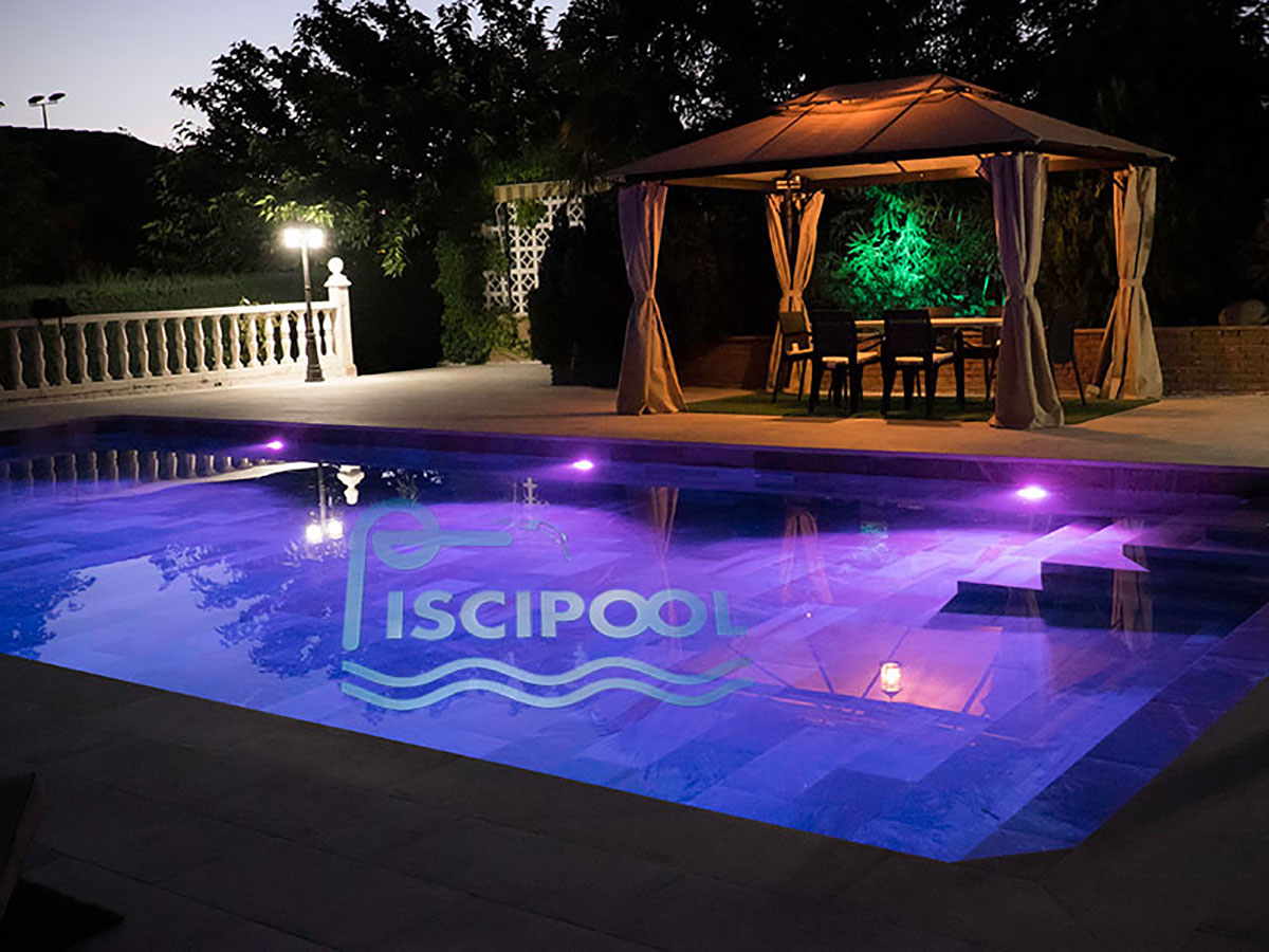 INSTALACIÓN DE ILUMINACIÓN PARA PISCINAS EN MADRID